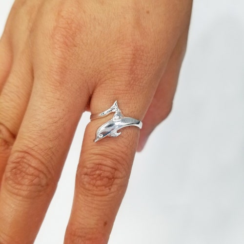 Silver Dolphin Toe Ring
