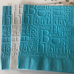 Serviette d&#39;anniversaire ~ Serviette de table en relief ~ Fête d&#39;anniversaire ~ Joyeux anniversaire ~ Célébration ~ Jalon ~ Boisson ~ Cocktail