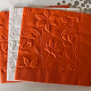 Lily Napkins ~ Embossed Napkins ~ Wildflowers ~ Lilies ~ Wedding Flowers ~ Easter Flowers ~ Garden Party ~ Luncheon ~ Beverage ~ Cocktail