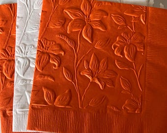 Serviettes de table Lys ~ Serviettes de table en relief ~ Fleurs sauvages ~ Lys ~ Fleurs de mariage ~ Fleurs de Pâques ~ Garden-Party ~ Déjeuner ~ Boisson ~ Cocktail