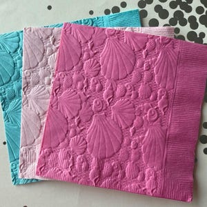 Seashells Napkin ~ Embossed Napkin ~ Nautical ~ Seaside ~ Ocean ~ Tropical ~ Caribbean ~ Beach ~ Shells ~ Beverage ~ Cocktail