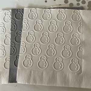 Snowman Napkin ~ Embossed Napkin ~ Christmas Napkin ~ Winter Napkin ~ Winter Wedding ~ Frosty ~ Beverage ~ Cocktail ~ Luncheon
