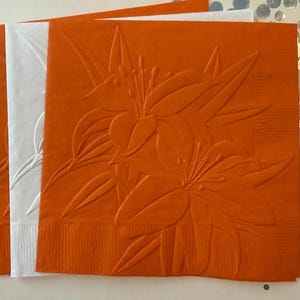 Daylilles Napkin ~ Embossed Napkins ~ Day Lilies ~ Garden Party ~ Nature Easter ~ Garden Club ~ Luncheon ~ Beverage ~ Cocktail