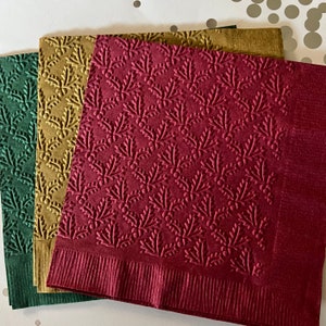 Holly Napkin ~ Embossed Napkin ~ Christmas Napkin ~ Christmas Wedding ~ Holly Berries ~ Beverage ~ Cocktail ~ Luncheon