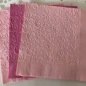 Floral Napkin ~ Embossed Napkin ~ Wedding Flowers ~ Garden Party ~ Flower Garden ~ Garden Club ~ Beverage ~ Cocktail