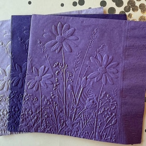Wildflower Napkins ~ Embossed Napkin ~ Outdoor Wedding ~ Outdoors ~ Wildflowers ~ Garden Club ~ Garden Party ~ Beverage ~ Cocktail