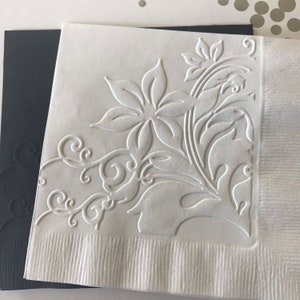 Floral Napkin ~ Embossed Napkin ~ Wedding Flowers ~ Garden Party ~ Garden Club ~ Spring ~ Beverage ~ Cocktail ~ Luncheon ~ Guest Towels