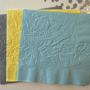 Zinnia Napkin ~ Embossed Napkin ~ Wedding Flowers ~ Garden Party ~ Floral ~ Garden Club ~ Luncheon ~ Beverage ~ Cocktail