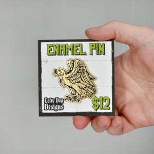 Carpy Emaille Anstecknadel