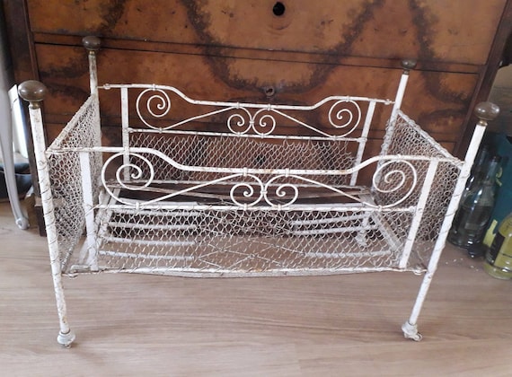 antique cot