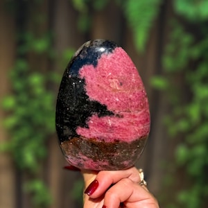 Rhodonite crystal free form - for healing and nurturing the inner self - Heart Chakra Crystal