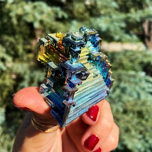Bismuth Specimen (84 grams) Promotes Deep Meditation, Focus & Clarity
