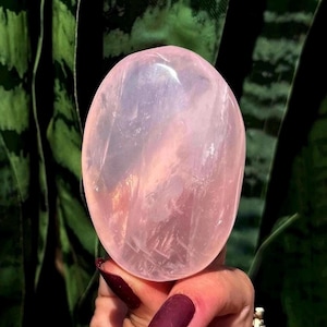 Rose Quartz crystal palm stone  - Love Crystal - Heart Chakra Crystal - Healing Crystal - pink crystal