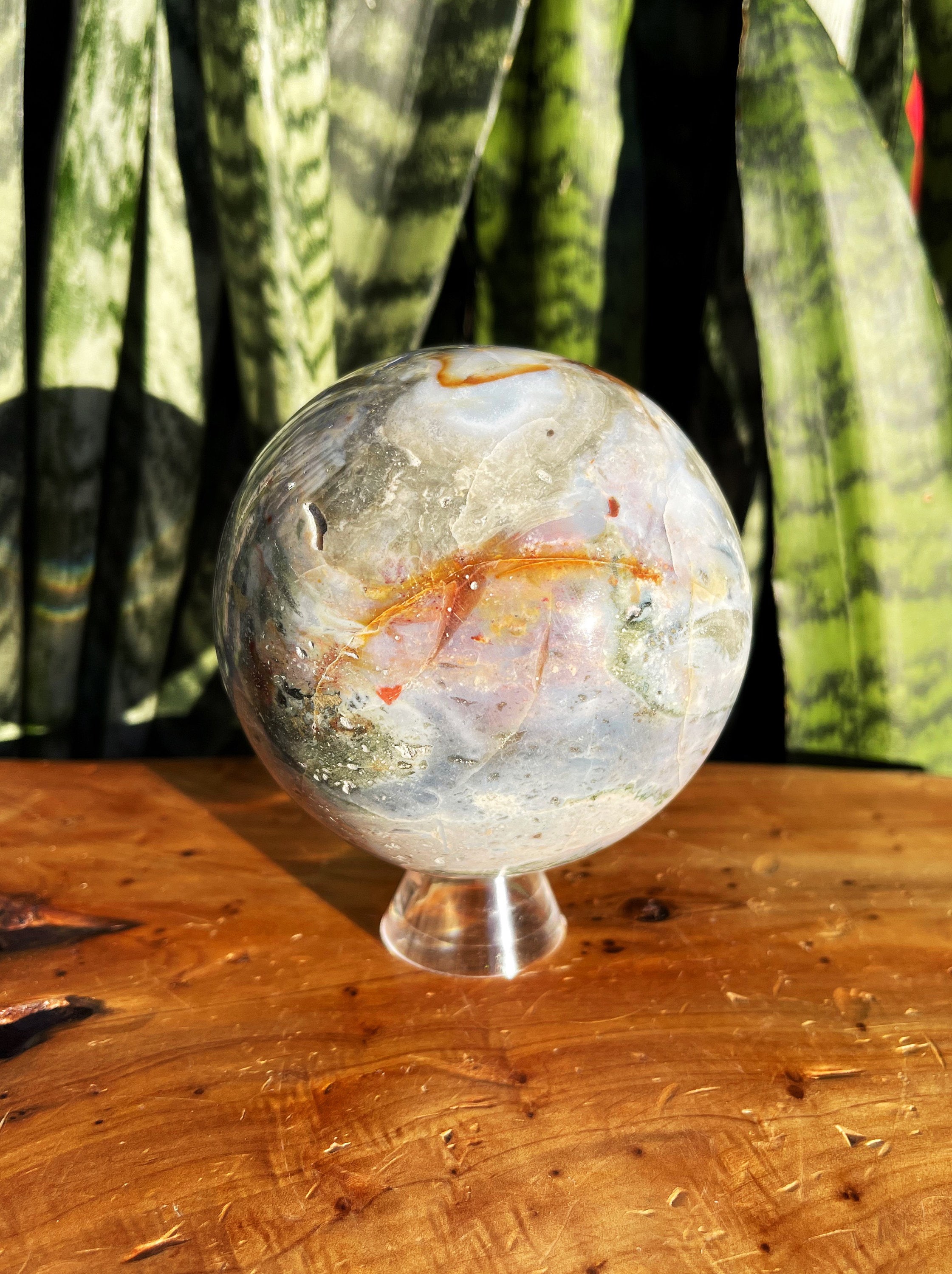 オーシャンジャスパー スフィア スタンド付き - 精神を高め、喜びを