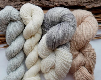 Naturally Dyed Wool Yarn Set "Meringue" In White, Grey, Peachy sand, and Variegated white-mauve / 200 grams / Fingering weight