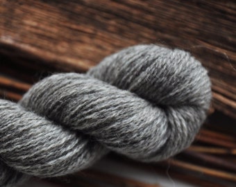 Poids moyen gris doigté Fil de laine pour le tissage de tablettes, tricot, crochet, aiguille de poinçonnage