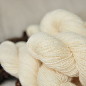 Undyed White Fingering Wool Yarn, Natural Yarn For Tablet Weaving, Knitting, Crochet, 2ply image 3