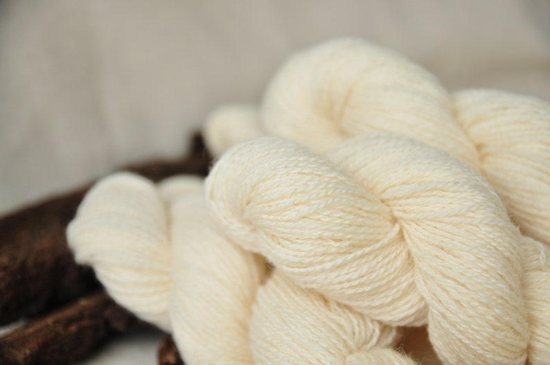 Undyed White Fingering Wool Yarn, Natural Yarn For Tablet Weaving, Knitting, Crochet, 2ply image 3