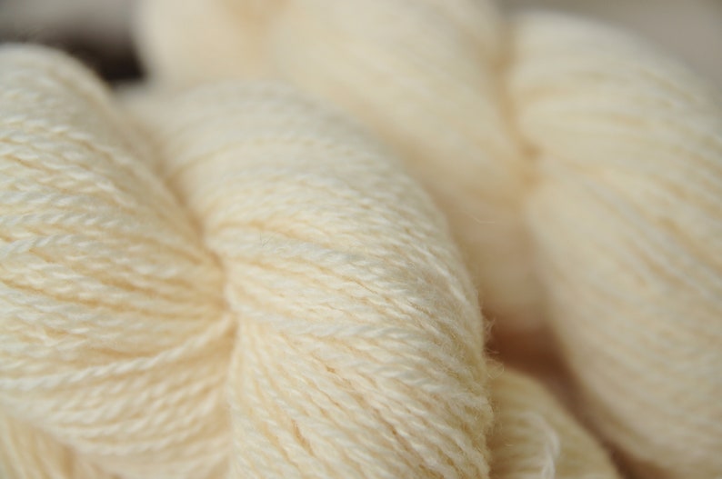 Undyed White Fingering Wool Yarn, Natural Yarn For Tablet Weaving, Knitting, Crochet, 2ply image 2