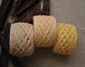 Plant dyed yarn in cream and yellow color, Hand dyed sock yarn in fingering weight, Gifts for knitters, Mother in law gift, Natural wool