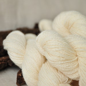 Undyed White Fingering Wool Yarn, Natural Yarn For Tablet Weaving, Knitting, Crochet, 2ply image 10