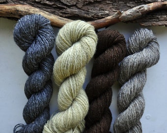 Pack de fil de laine de couleur terre dans le poids de la chaussette, 200 grammes