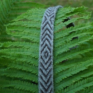 Brown And Grey Tablet Woven Band For Medieval Clothing - Viking, Slavic, Baltic / Diamond and Arrow Pattern /  180 cm / 70.8&quot;