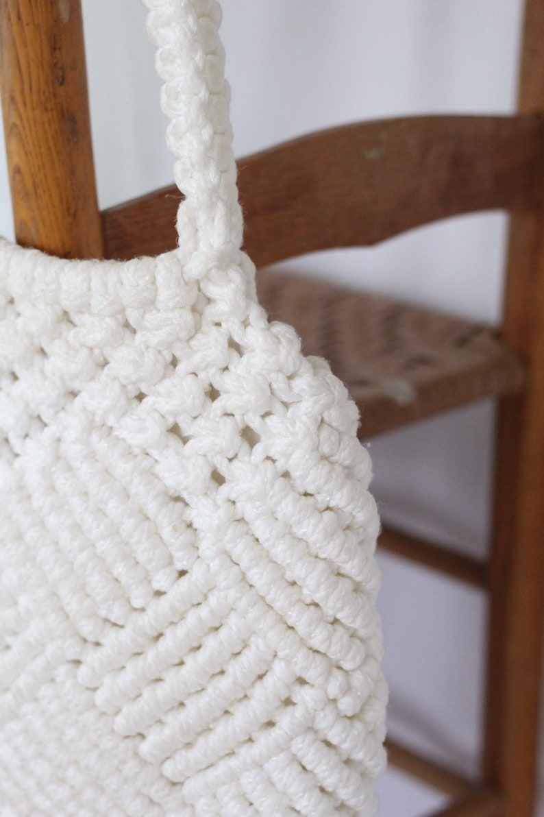 Vintage 1970/'s Handmade White Macrame Woven Handbag