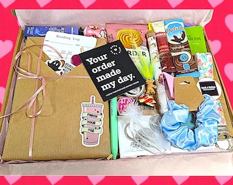 Book Lover's Mystery Box: Over 30 Items