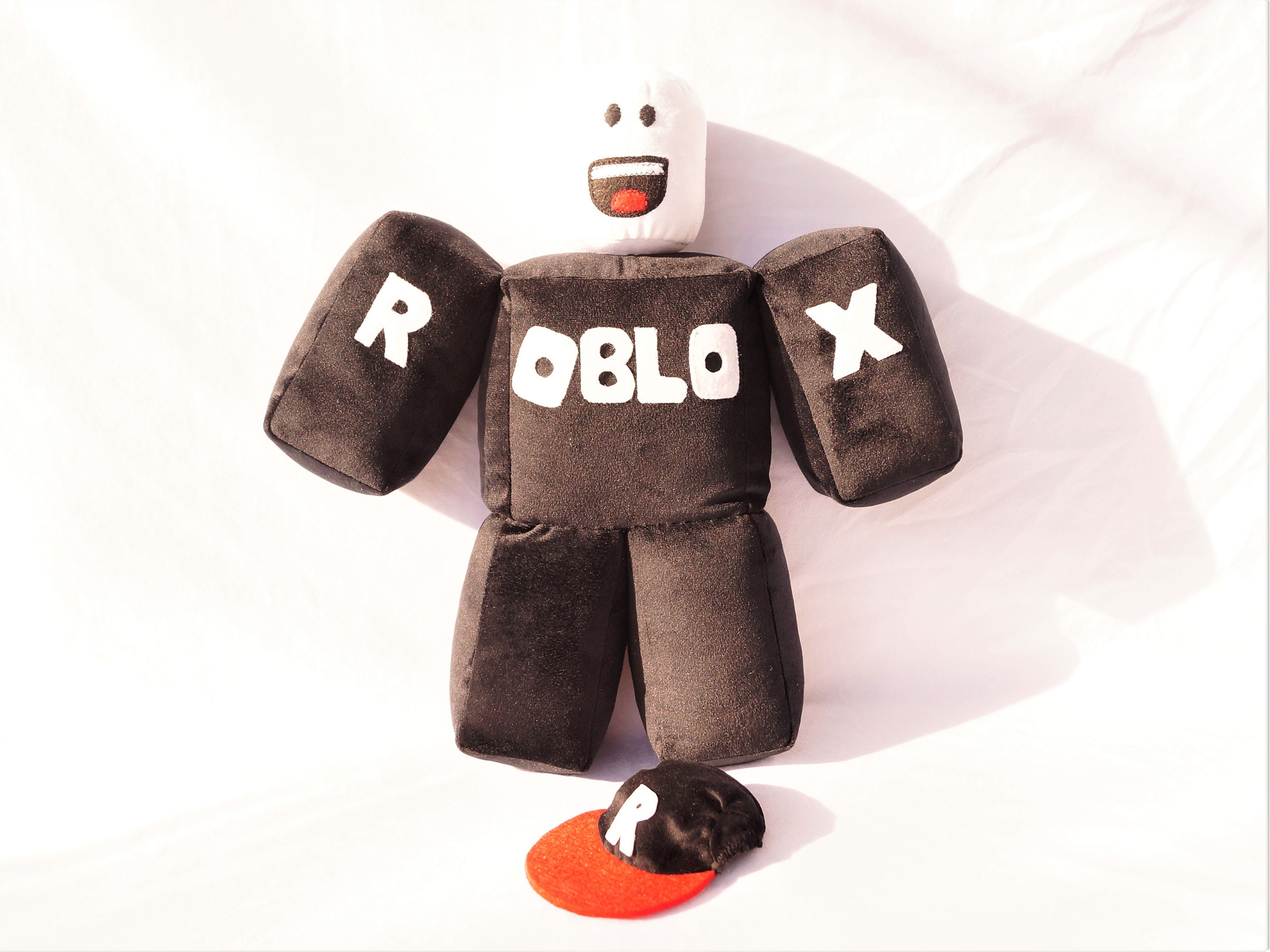 Noob Roblox plush Gamer gift plushie toy -  Portugal