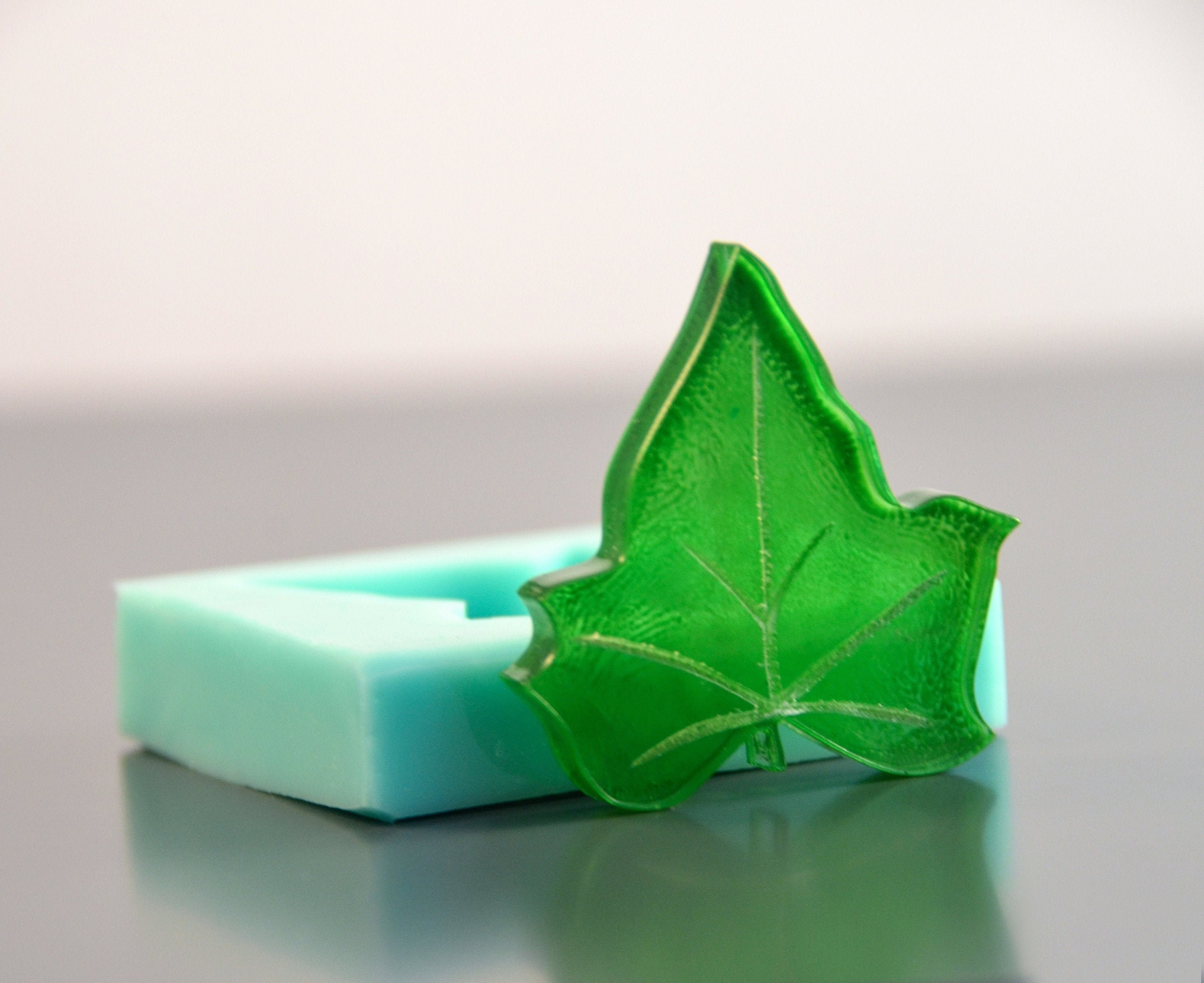 Ivy Leaf Silicone Mold 40 mm 1 5/8 or 25 mm 1 Etsy