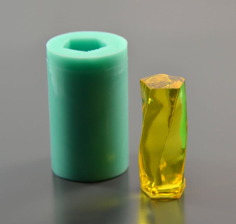 Form for making pendants Mould for epoxy resin and polymer clay Twisted prism silicone mold jewelry