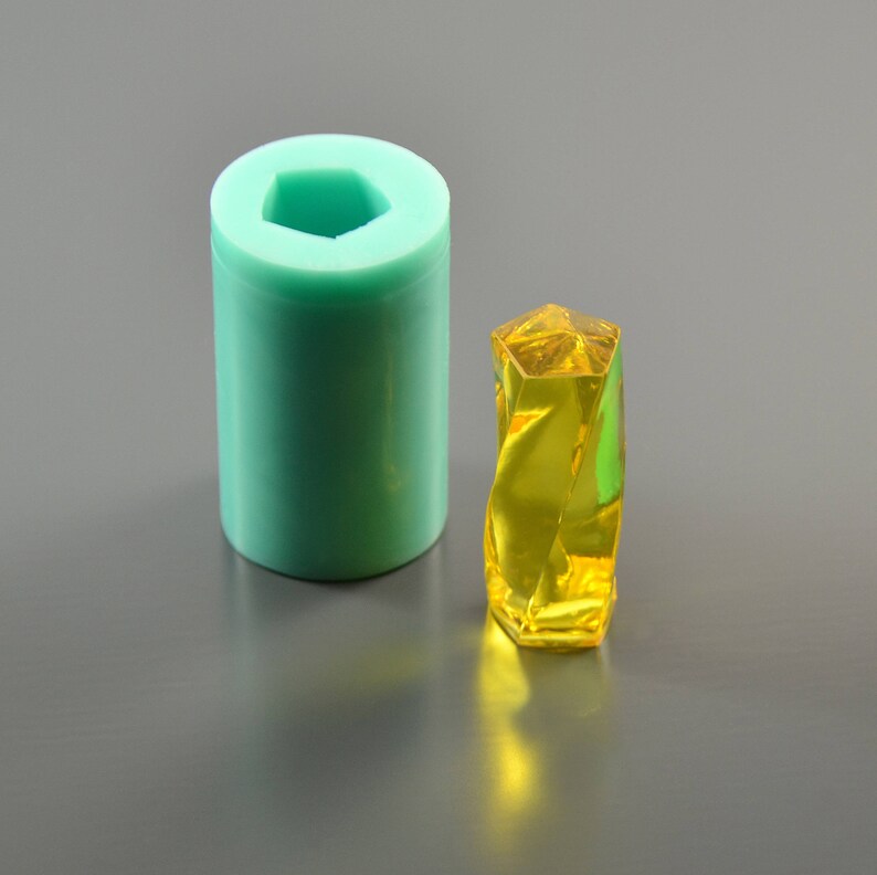 Form for making pendants Mould for epoxy resin and polymer clay Twisted prism silicone mold jewelry