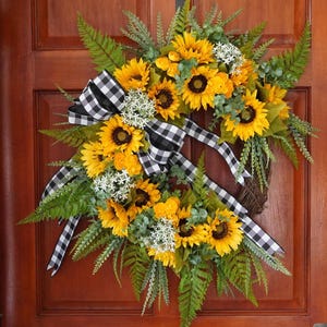 Sunflower Wreath, Buffalo Check Wreath, Summer Wreath, Front Door Wreath, Mother&#39;s Day Gift, Spring Wreath, Farmhouse Door Wreath,