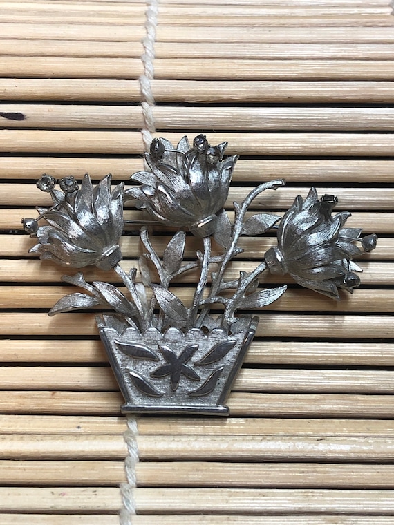 50’s Unsigned Silvertone Dimensional Flower Pot B… - image 1