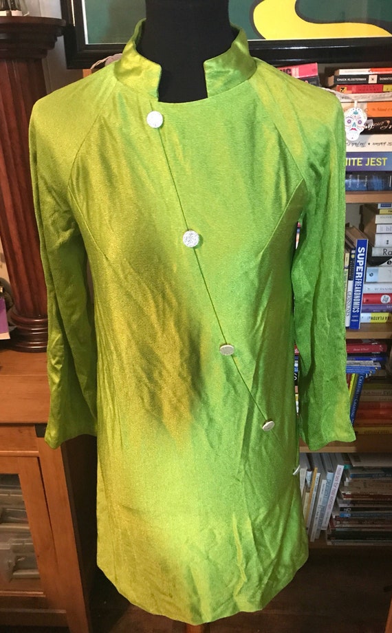 Handmade Mod Acid Green 60's Sparkle Button Mini D