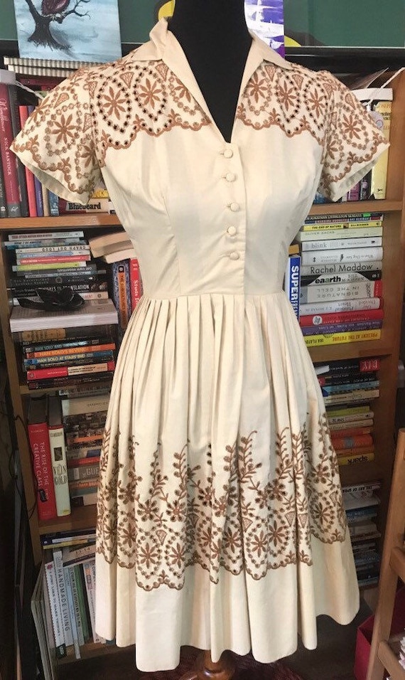 50's/60's Beige Eyelet Day Dress