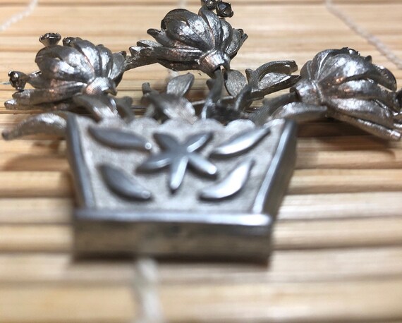 50’s Unsigned Silvertone Dimensional Flower Pot B… - image 3