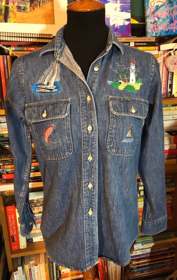 90’s Women's Embroidered Fitted Denim Shirt by L.L