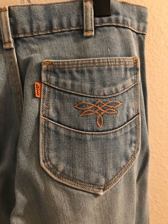 Vintage 1970's Women's Levis with Embroidered Pock