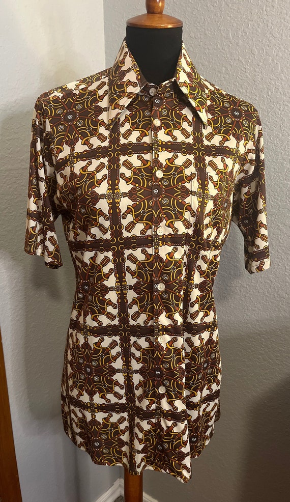 60’s/70’s Van Heusen Polyester Short Sleeve Shirt