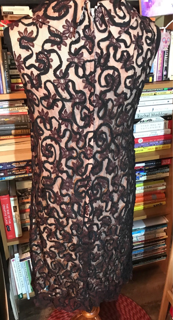 1960's Sleeveless Lace Overlay Party Dress - image 2