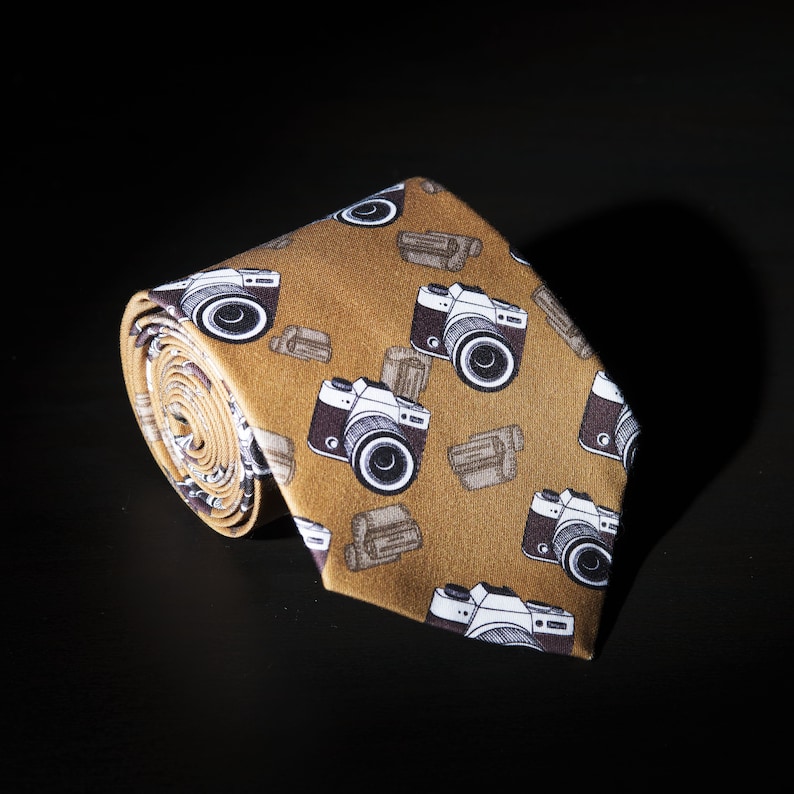Photographer/'s tie