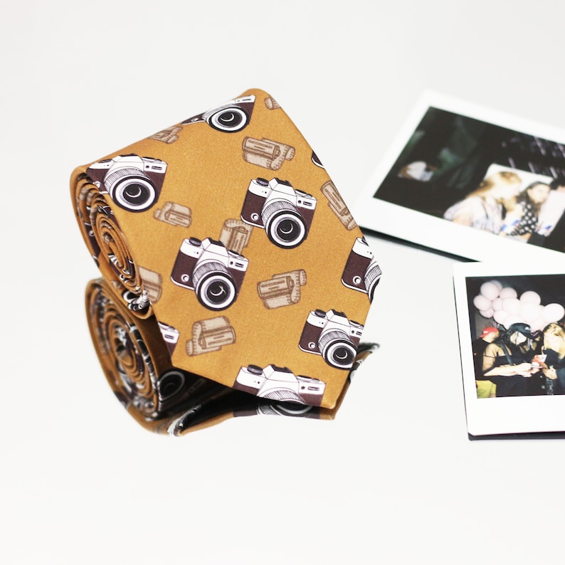 Photographer/'s tie