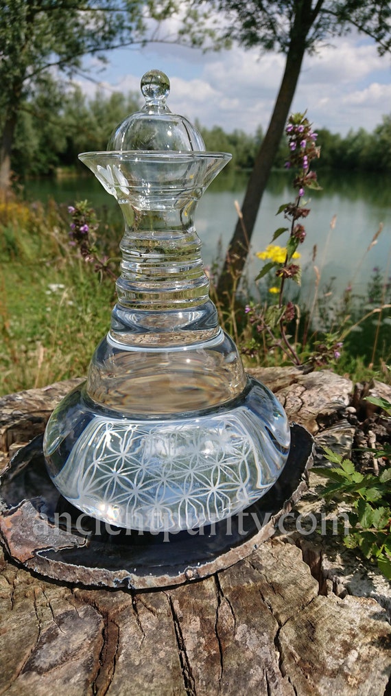 Carafe Fleur de Vie - Carafe d'eau soufflée à la bouche en verre – Le  Centre Élément