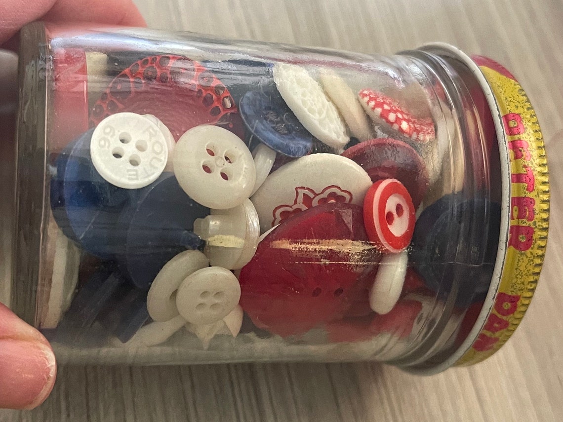 White With White Piping Peter Pan Bubble
