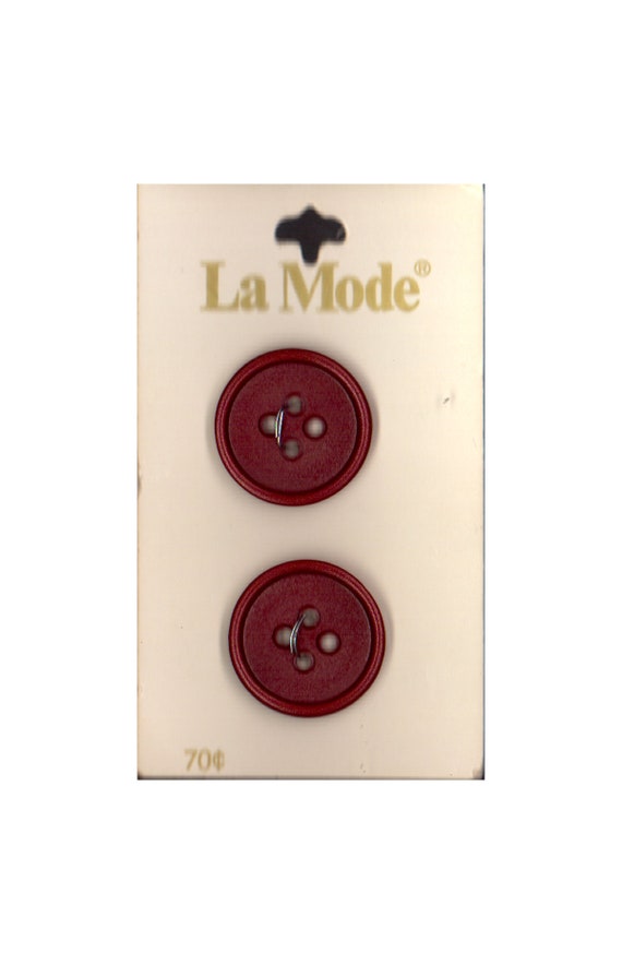 Beutron Maroon 19mm Buttons on Original Card Beutron Maroon 19mm Buttons on Original Card