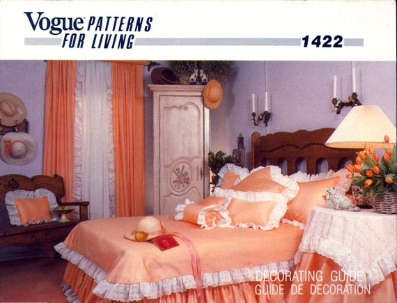 80s Vogue Living 1422 Bedroom Decor Bed Spread French Bolster
