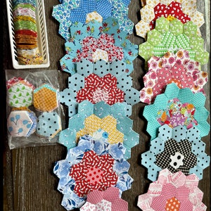 Kit de courtepointe prédécoupé jardin de fleurs de grand-mère en papier anglais Hexagones à ouvrir et à coudre ! Taille de jet