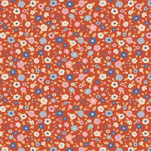 Op de afbeelding: Een naadloos patroon met een herhalend ontwerp van kleine, kleurrijke bloemen op een rode achtergrond. De bloemen zijn in tinten blauw, roze en wit en zijn willekeurig over het oppervlak verspreid.